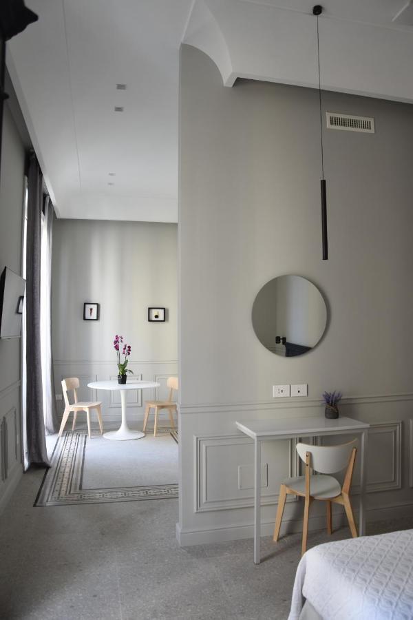 Maccus Naples